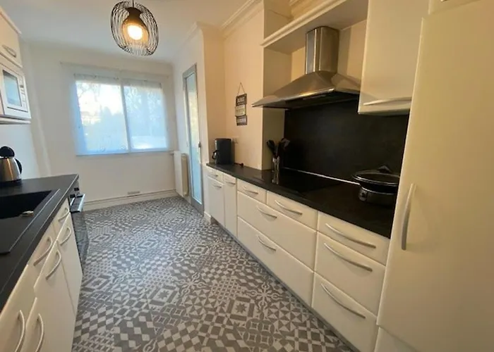 Renove 85m2, Terrasse, Parking, Face A - Fr-1-494-149 * 鲁瓦扬