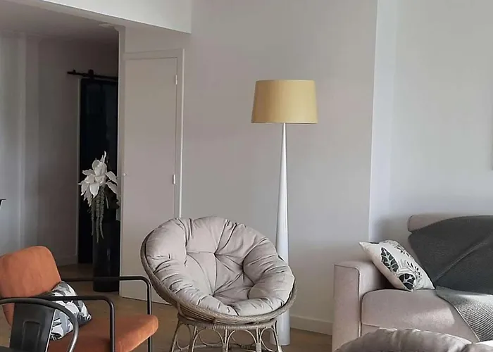 Apartment Renove 85m2, Terrasse, Parking, Face A - Fr-1-494-149 Royan